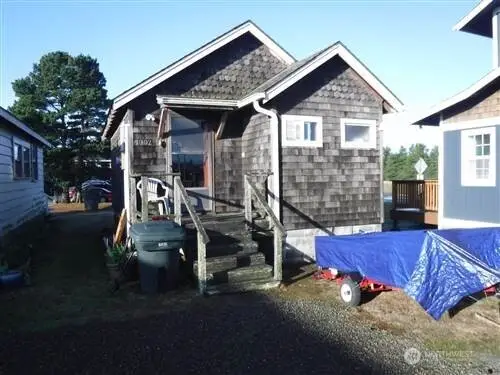 1002 Ocean Beach Blvd. S, Long Beach, WA 98631