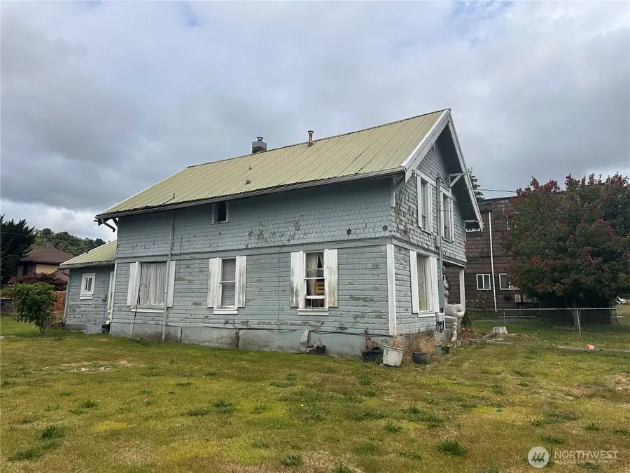 2739 Pacific Avenue, Hoquiam, WA 98550 - #3