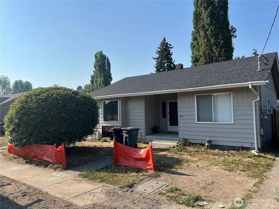 603 Kansas Street Sw #1 & 2, Orting, WA 98360 - #2