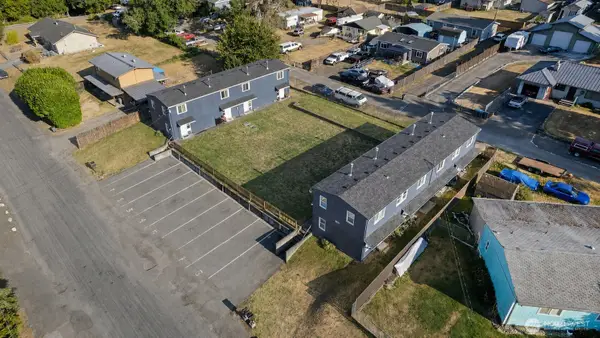 2821 NE Center Street #1-8, Bremerton, WA 98310