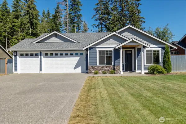 8276 Balfour Valley Ln, Maple Falls, WA 98244