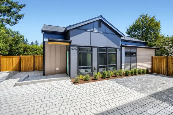 13024 Corliss Avenue N, Seattle, WA 98133