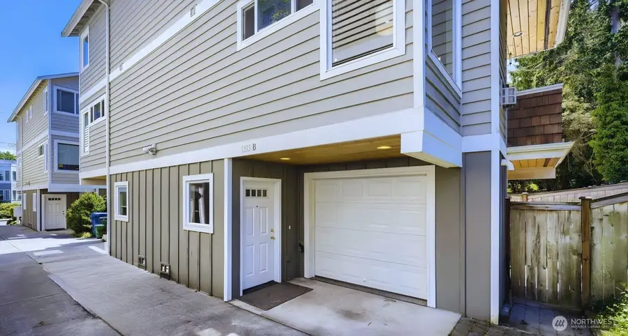 9519 8th Avenue Nw #B, Seattle, WA 98117 - #2