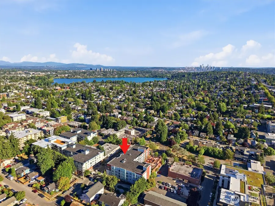 424 N 85th Street #202, Seattle, WA 89103 - #2