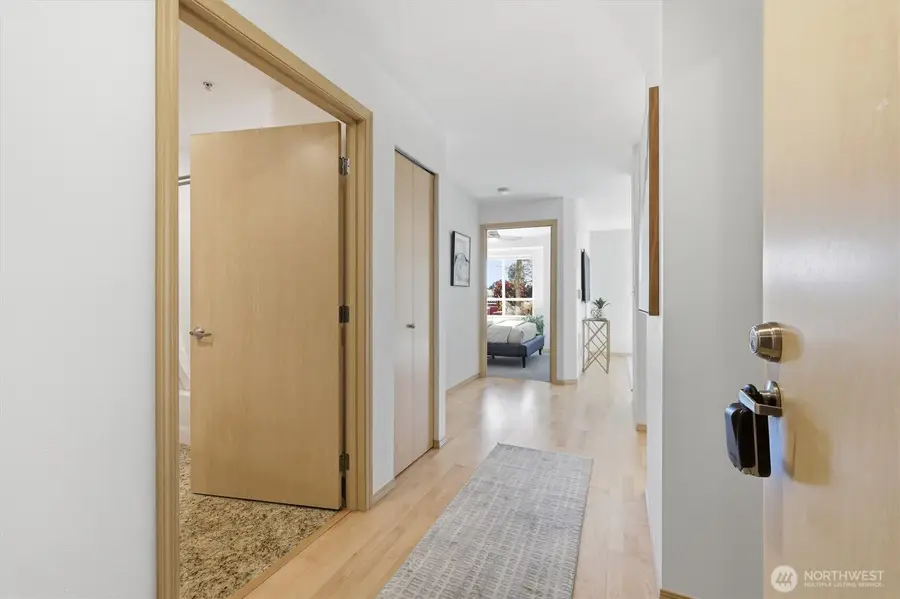 424 N 85th Street #202, Seattle, WA 89103 - #3