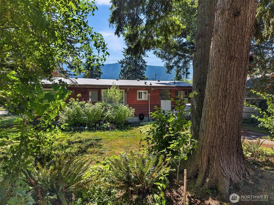 332 E 2nd Street, North Bend, WA 98045 - #2