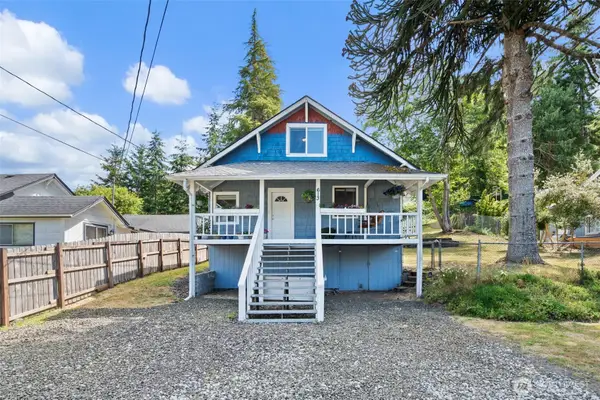 613 Cherry Street, Raymond, WA 98577