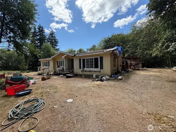 217 Melton Road, Castle Rock, WA 98611