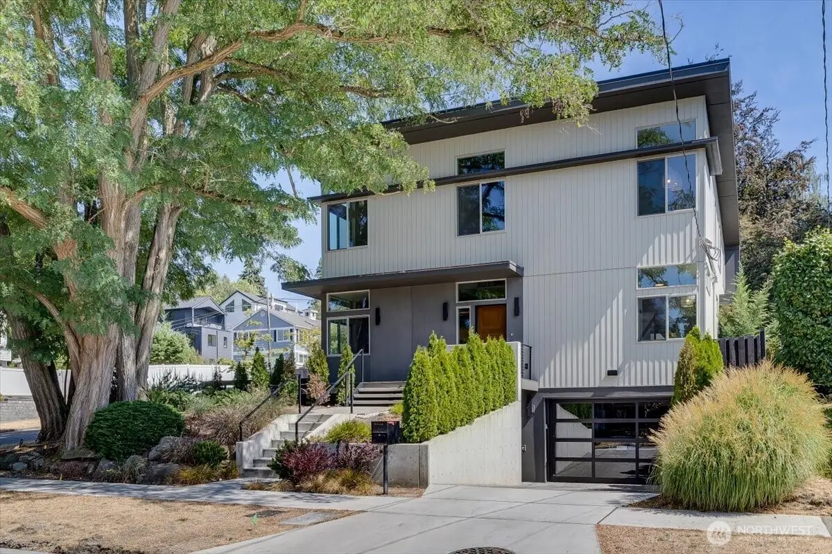 3454 33rd Avenue W #1, Seattle, WA 98199 - #1