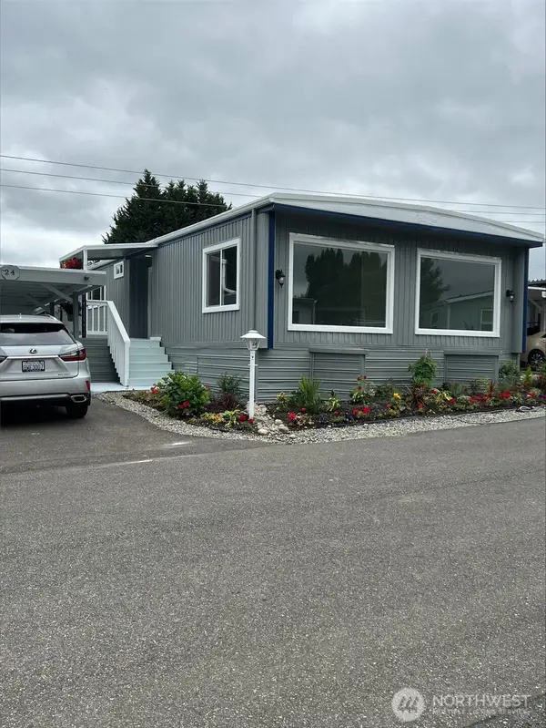 21429 44th Avenue W #24, Mountlake Terrace, WA 98043