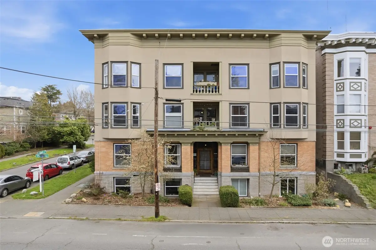 1732 15th Street #3, Seattle, WA 98122 - #1