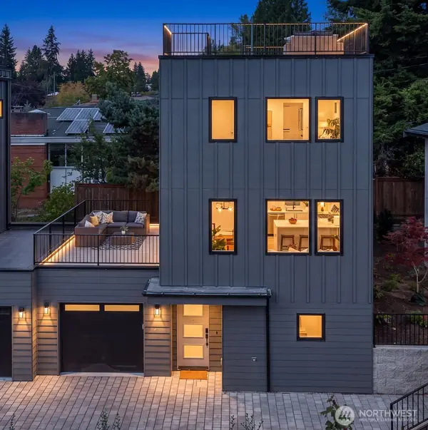 6028 41st Avenue Ne, Seattle, WA 98115