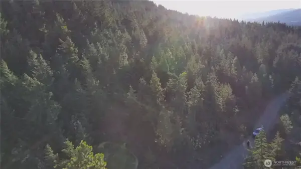 8440 Upper Peoh Point Rd, Cle Elum, WA 98922