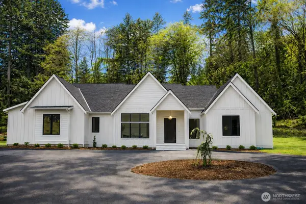 275 Island Boulevard, Fox Island, WA 98333