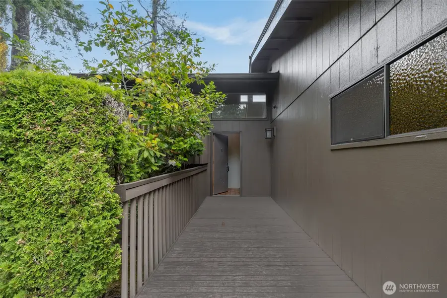 104 168th Avenue Ne, Bellevue, WA 98008 - #2