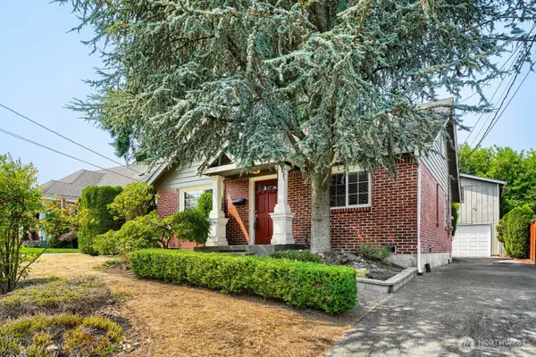 218 Summit Avenue, Fircrest, WA 98466