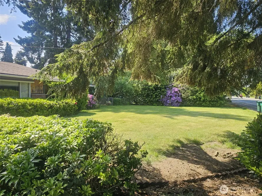 6933 51st Avenue Ne, Marysville, WA 98270 - #2