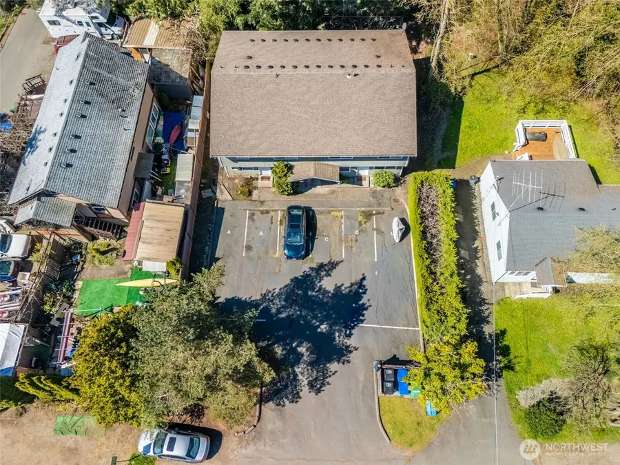 19837 25th Avenue Ne, Shoreline, WA 98155 - #2