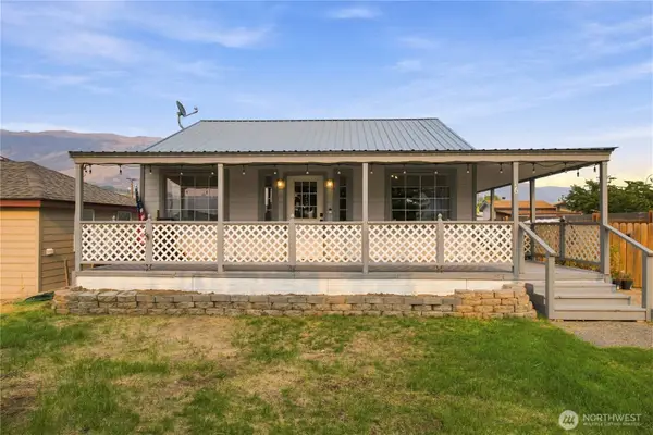 16 Freemont Avenue, Rock Island, WA 98850