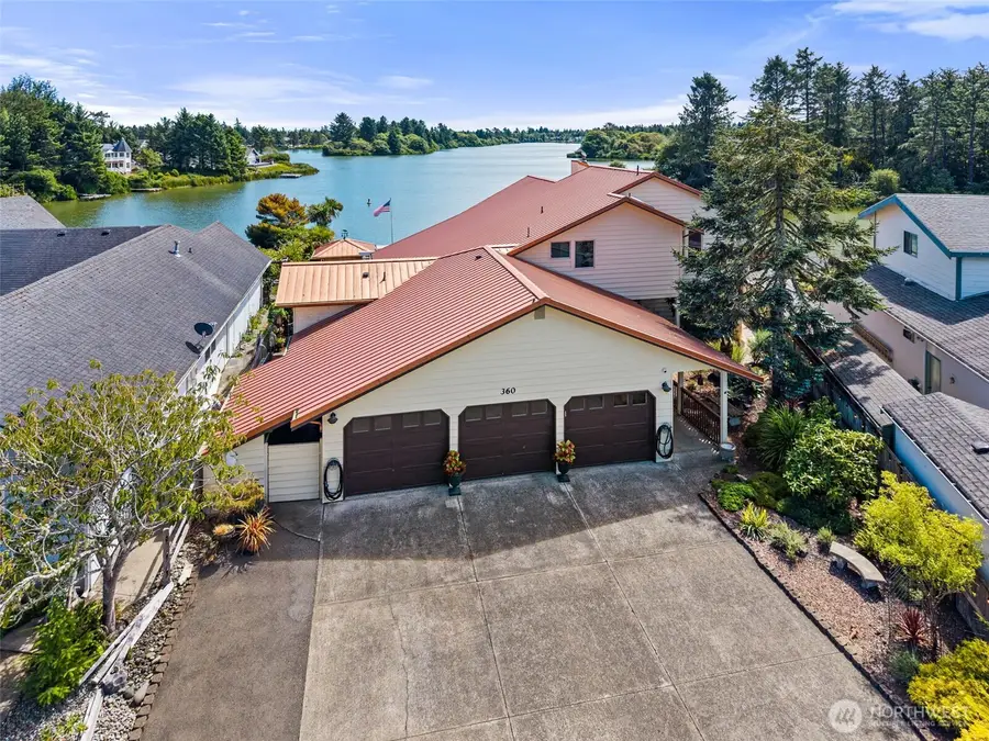360 Wildwood Avenue Se, Ocean Shores, WA 98569 - #2