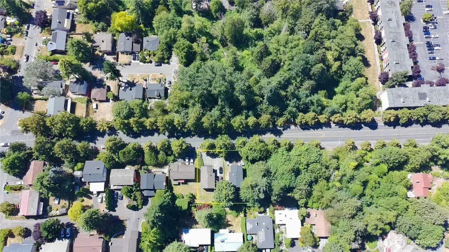 10606 Roosevelt Way Ne, Seattle, WA 98125 - #3