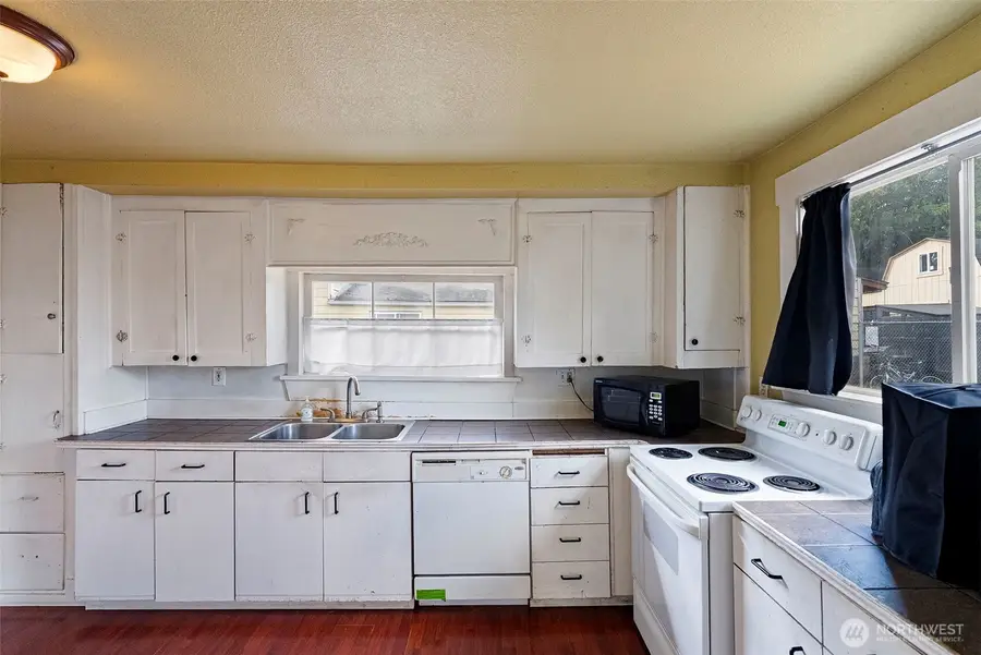 6614 S Puget Sound Avenue, Tacoma, WA 98409 - #2
