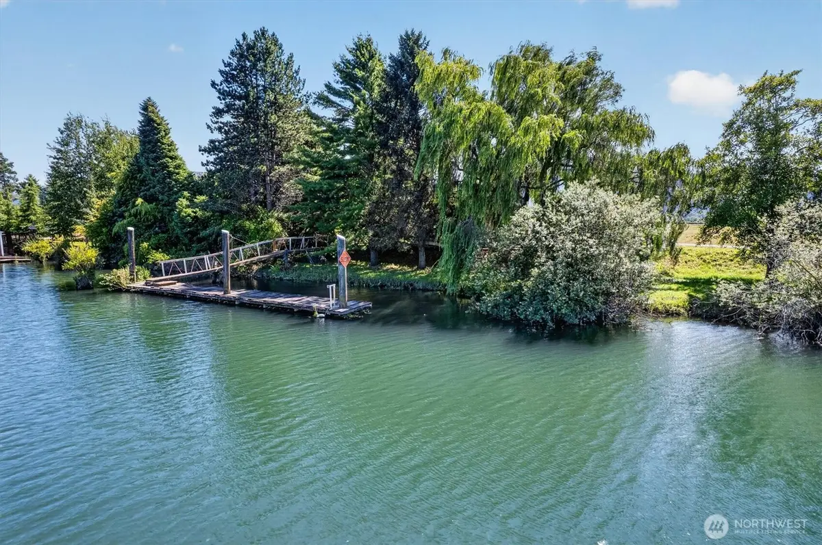 111 E Birnie Slough Road, Cathlamet, WA 98612 - #1