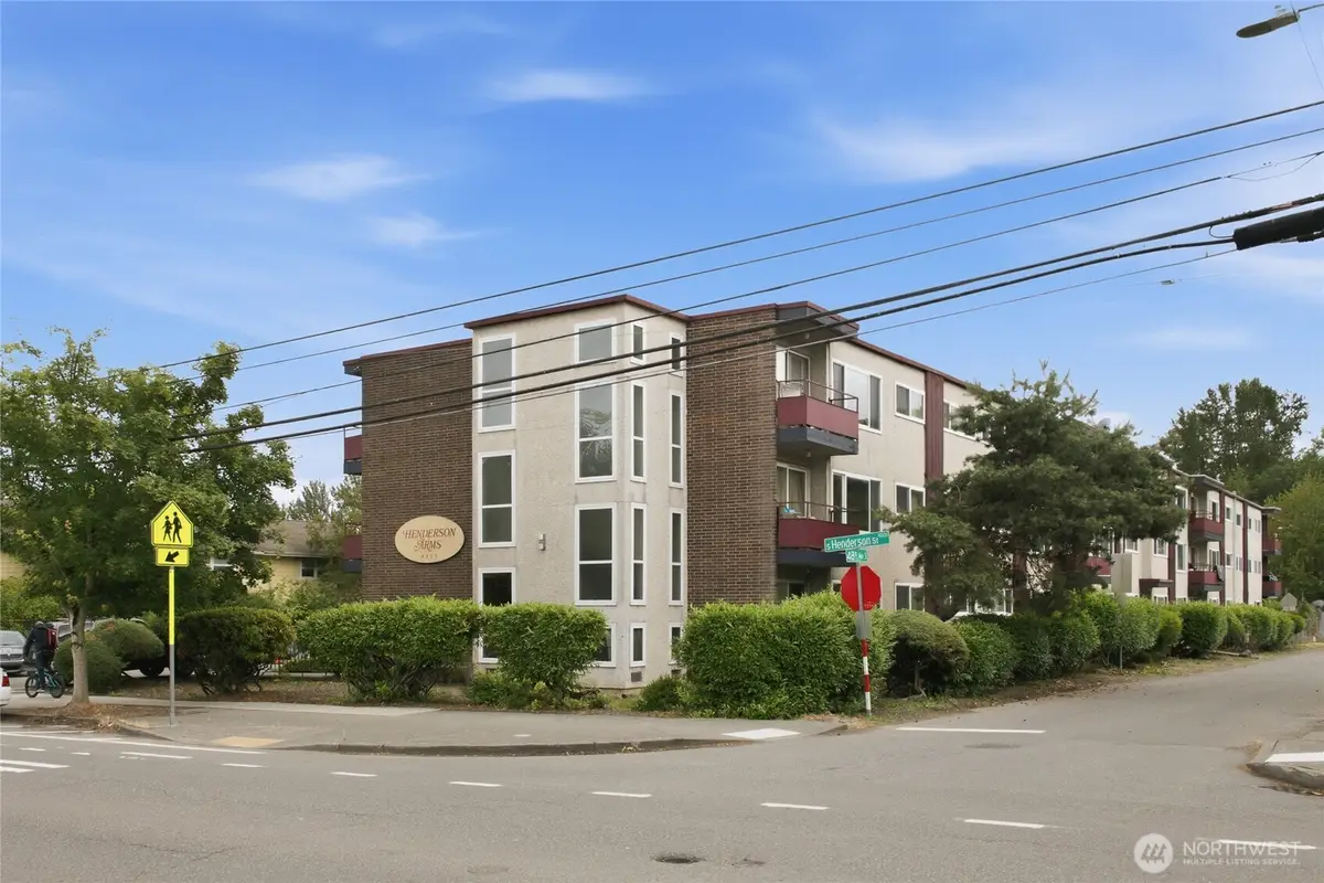 4803 S Henderson Street, Seattle, WA 98118 - #1