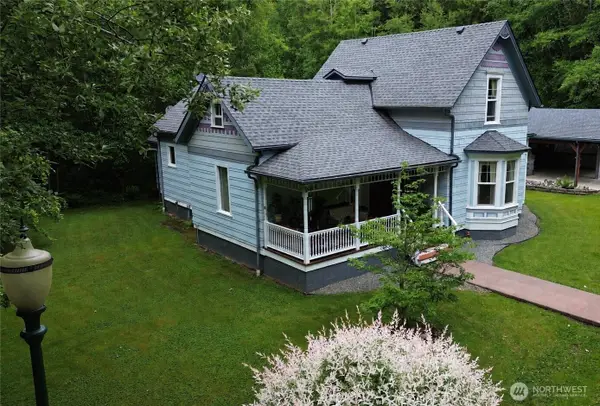 2909 Overpass Road, Bow, WA 98232