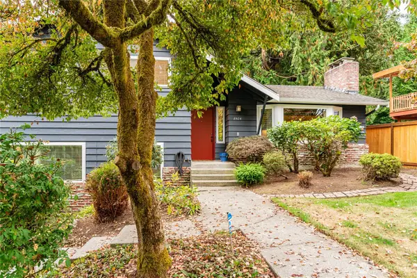 8504 216th Street Sw, Edmonds, WA 98026