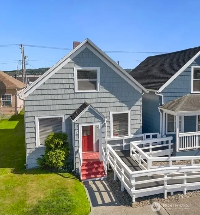 621 W Market Street, Aberdeen, WA 98520 - #2