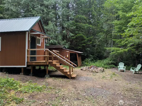 30 N Beacon Lane, Lilliwaup, WA 98555
