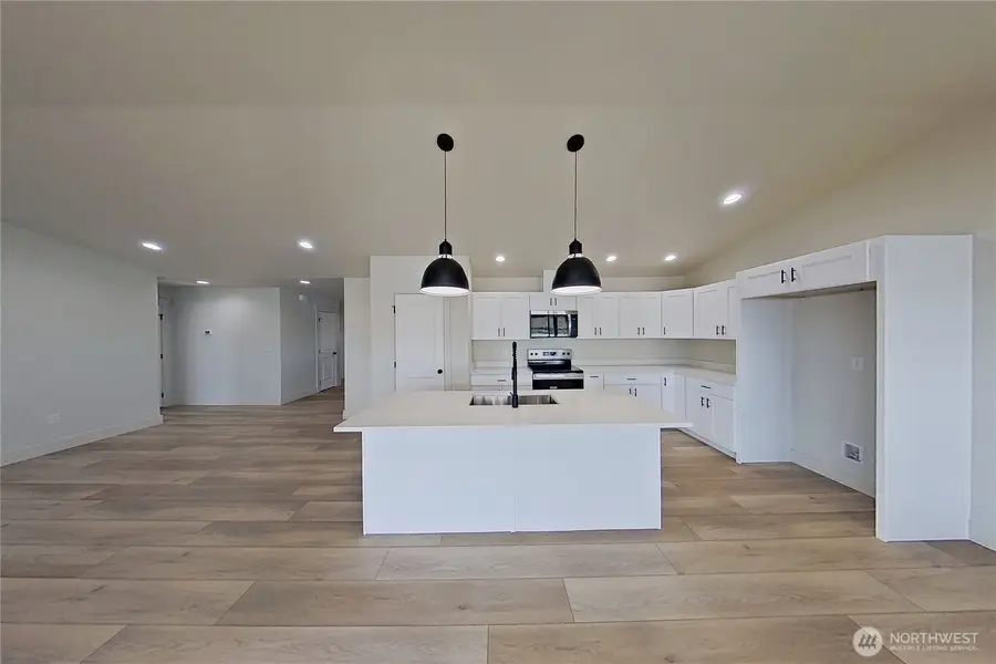 201 Country Cottage Lane, Malaga, WA 98828 - #3