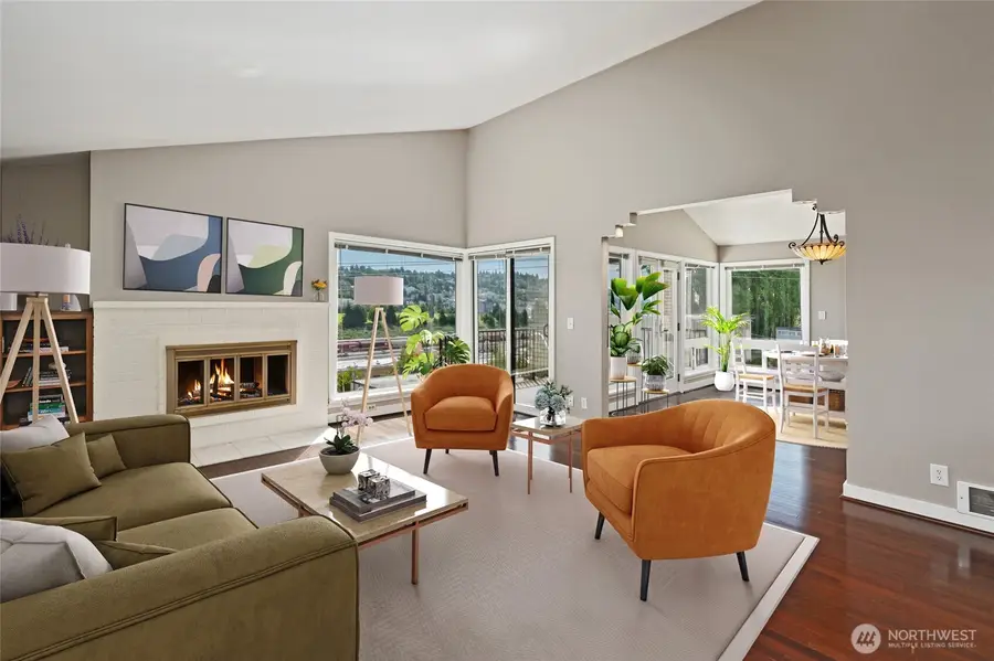 2636 22nd Avenue W #303, Seattle, WA 98199 - #2