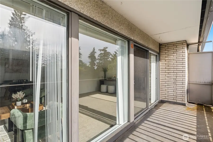 2500 81st Avenue Se #351, Mercer Island, WA 98040 - #3