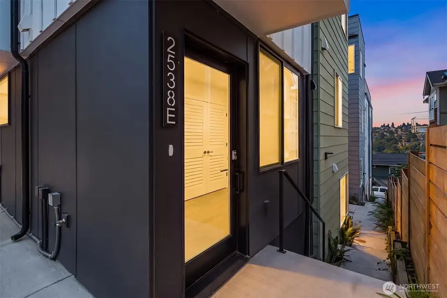 2538 14th Avenue W #E, Seattle, WA 98119 - #2