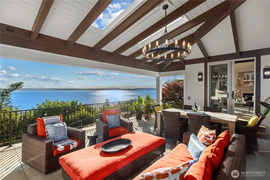 2555 Magnolia Boulevard W, Seattle, WA 98199 - #3