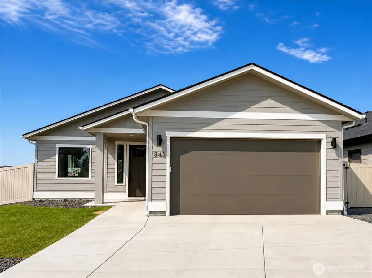 545 S Oasis Loop, East Wenatchee, WA 98802 - #1
