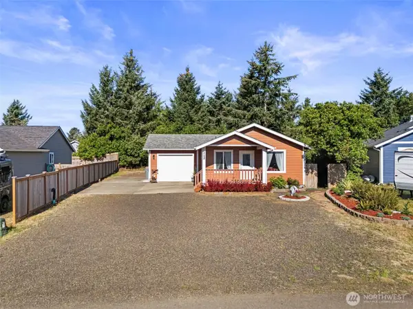 112 Seagate Street Sw, Ocean Shores, WA 98569