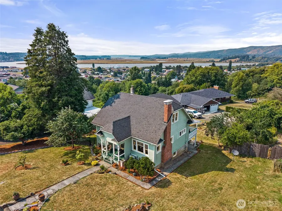 735 Cowlitz Street E, South Bend, WA 98586 - #2