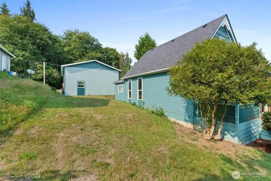 401 B Street, South Bend, WA 98586 - #3