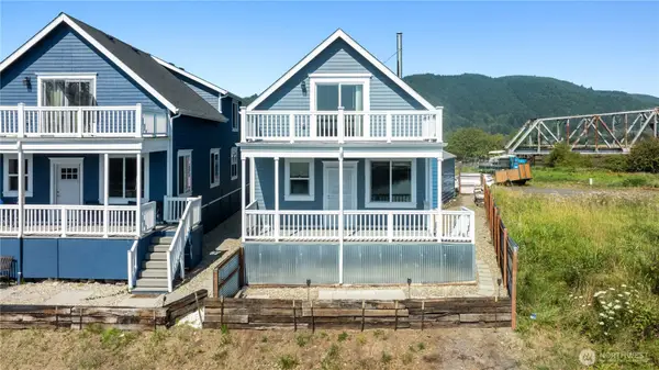 346 Island Lane, Raymond, WA 98577