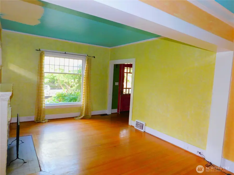7217 4th Avenue Nw, Seattle, WA 98117 - #3