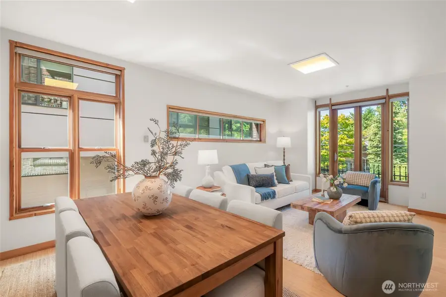 1122 Broadway E #301, Seattle, WA 98102 - #2