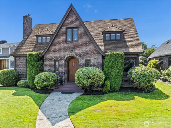 1012 N Park Drive, Tacoma, WA 98403