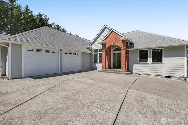 111 Les Saints Road, Sequim, WA 98382