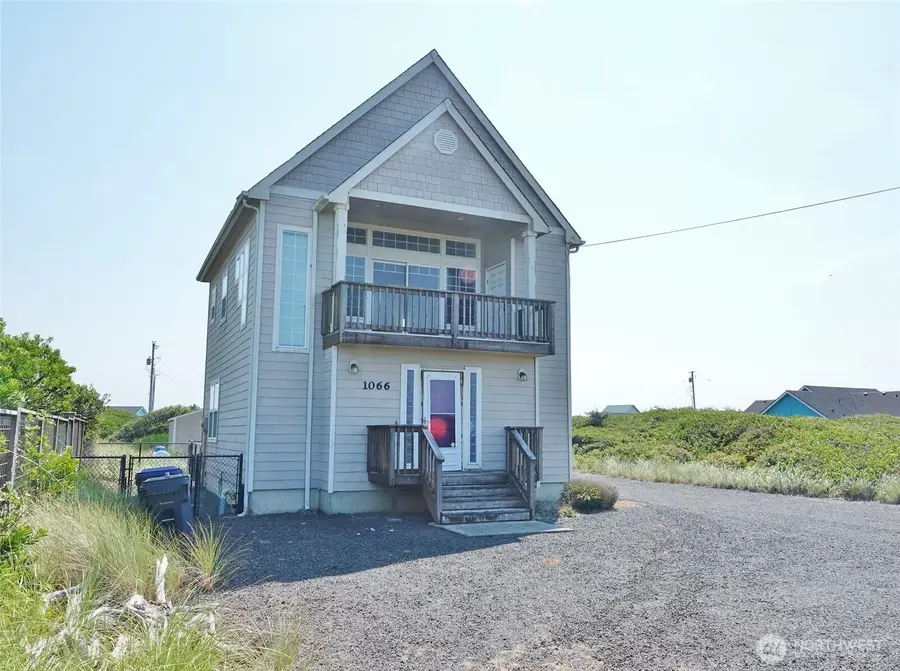 1066 Ocean Shores Boulevard Sw, Ocean Shores, WA 98569 - #2