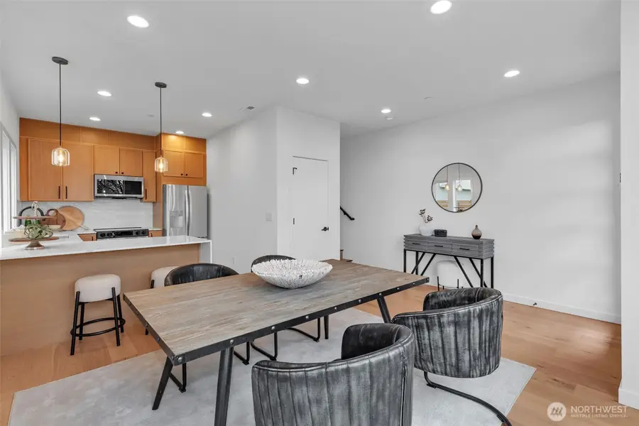 435 19th Avenue E, Seattle, WA 98112 - #2