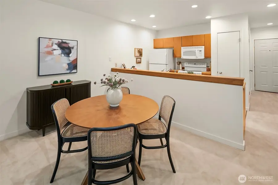 600 Malden Avenue E #201, Seattle, WA 98112 - #3