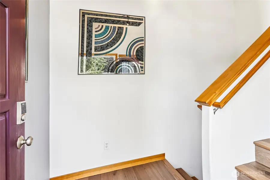 4856 18th Avenue Sw, Seattle, WA 98106 - #3